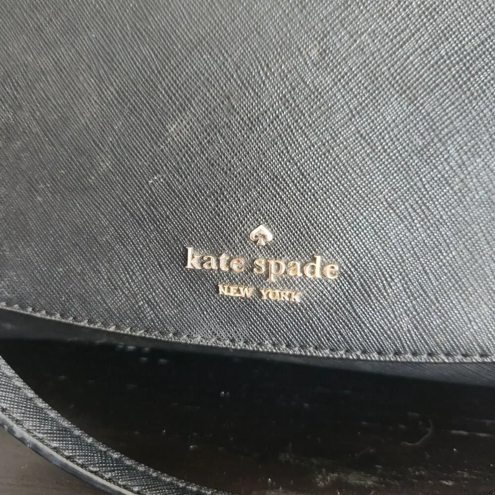 Kate Spade New York Black Saffiano Leather Shoulder Bag Chain Link Accents luxe